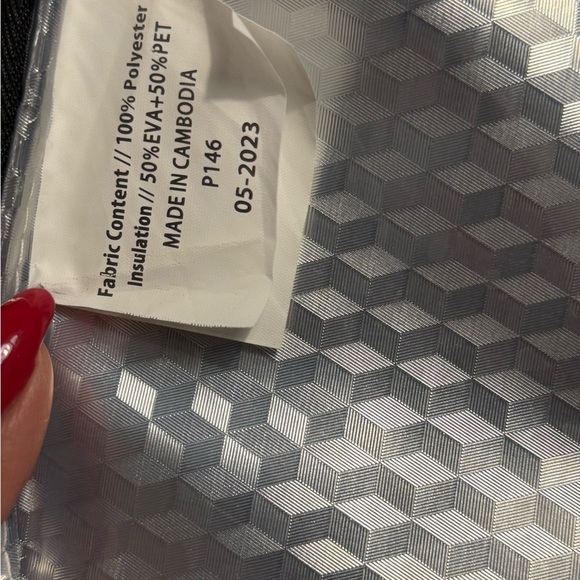 Badger’s Cooler Red Backpack with WISCONSIN Logo - Picture 9 of 9